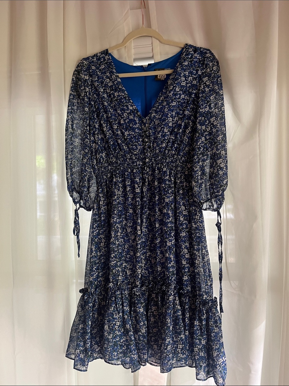 Taylor Blue Floral V-Neck Midi Dress